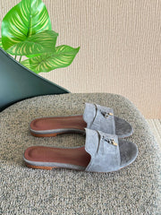 Loro Paina slipper