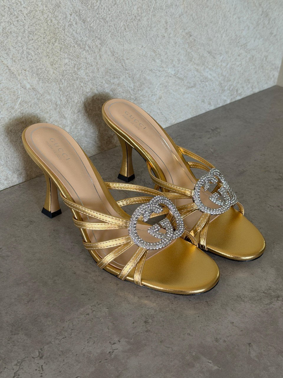 GUCCI