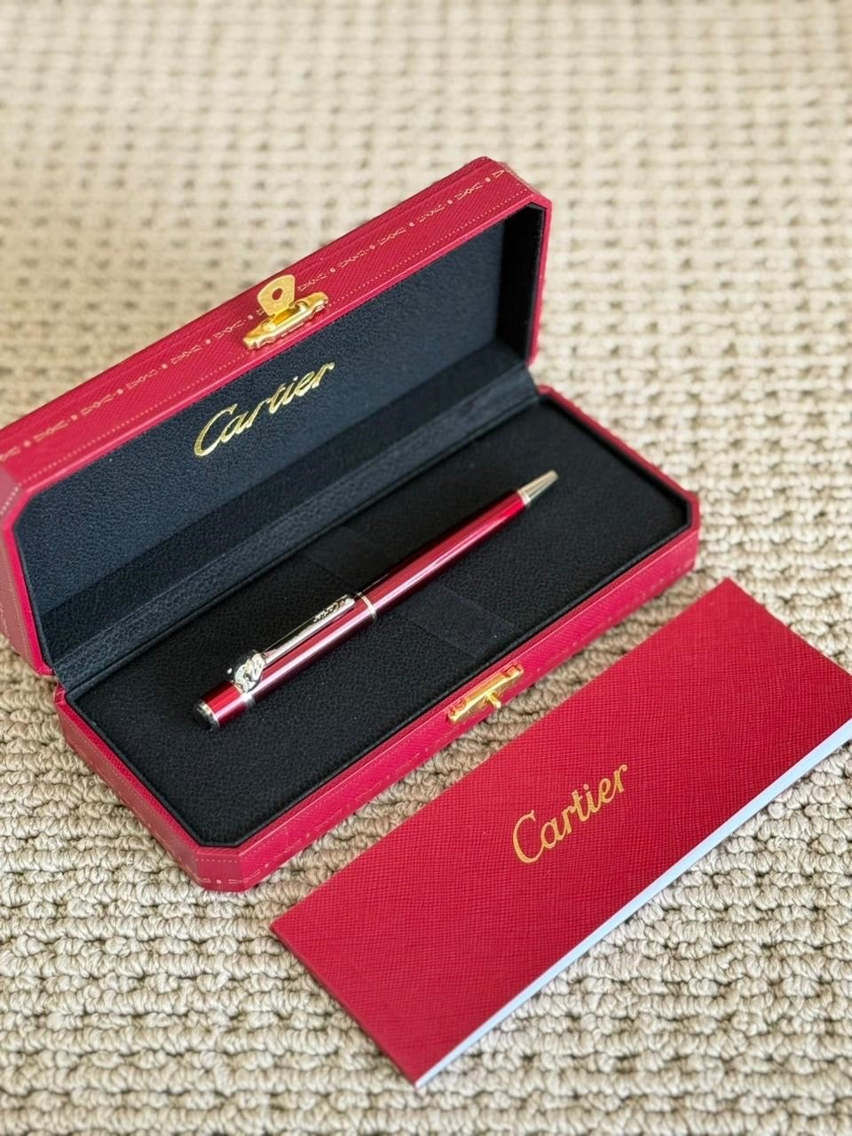 CARTIER
New Pen