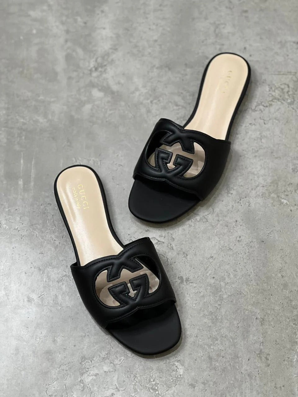 Gucci Interlocking Slide