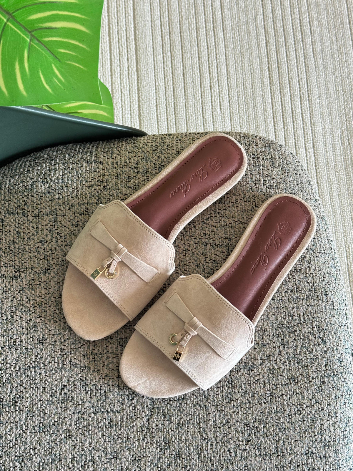 Loro Paina slipper