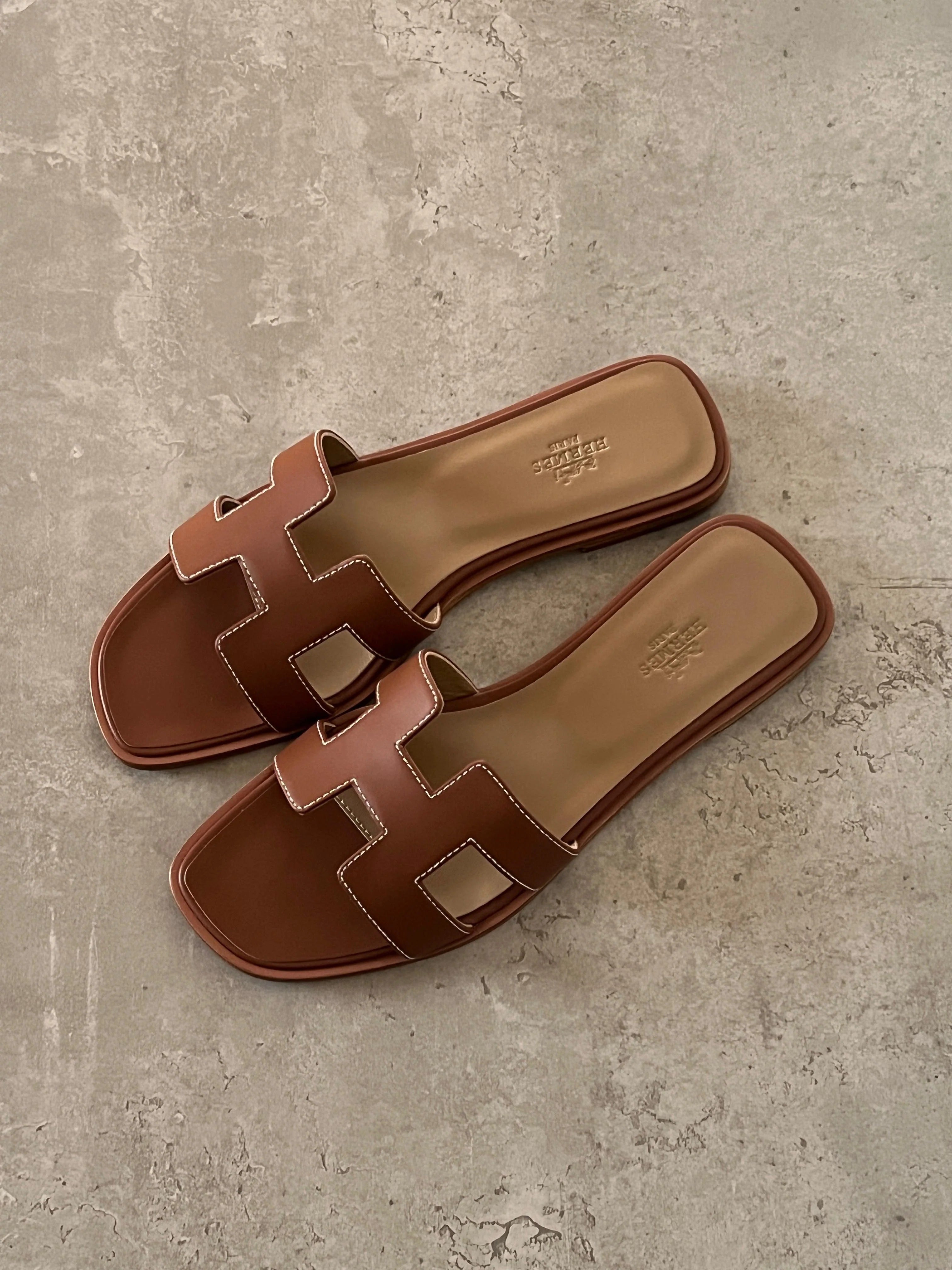 Hermes slipper