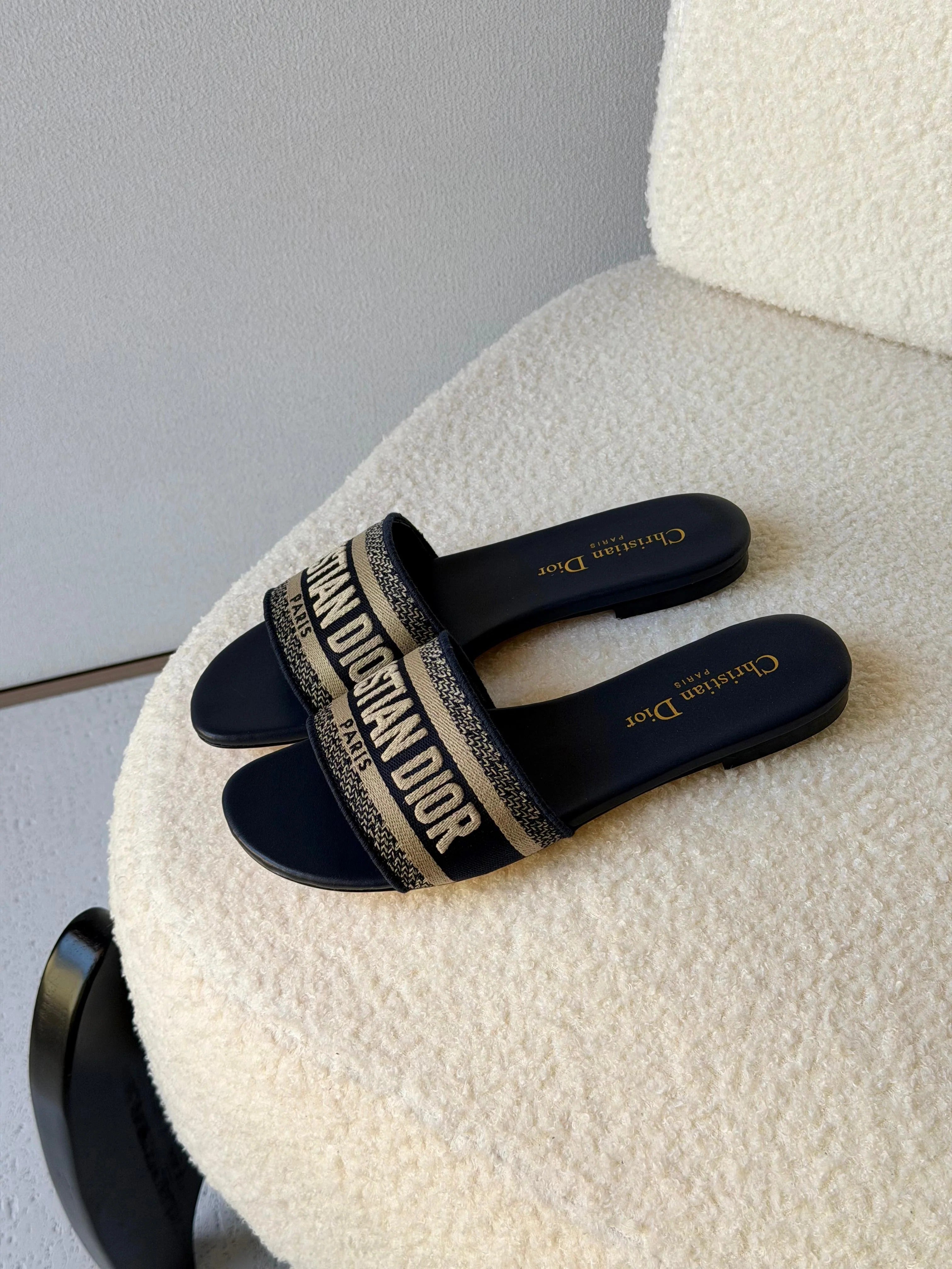 Dior Dway slipper