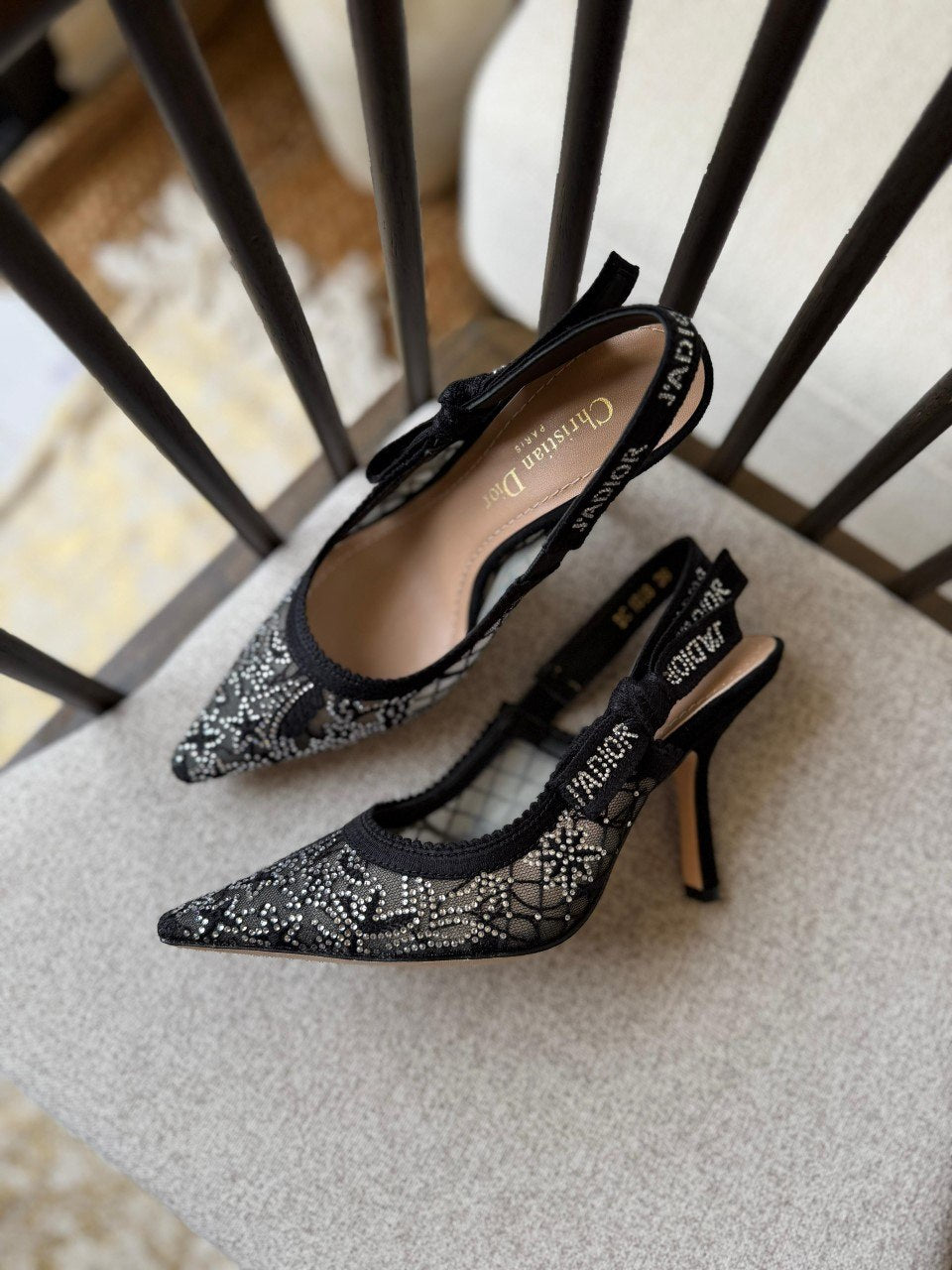 DIOR