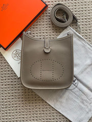 HERMES Evelyn
